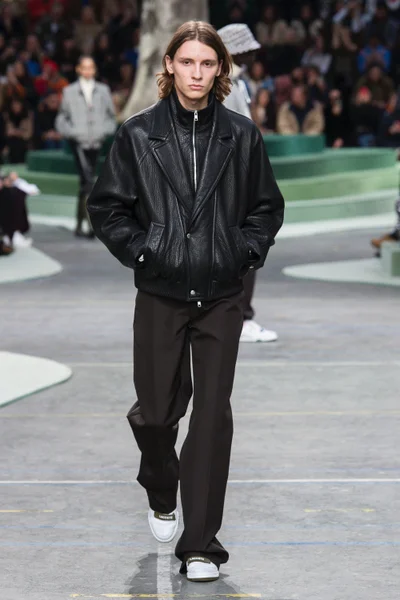 Look 31